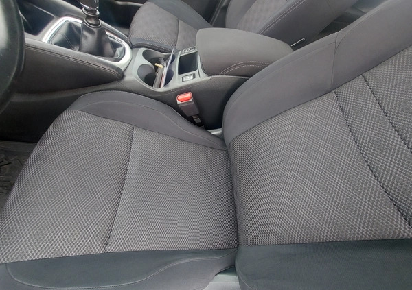 Nissan Qashqai cena 53000 przebieg: 155080, rok produkcji 2015 z Piła małe 781